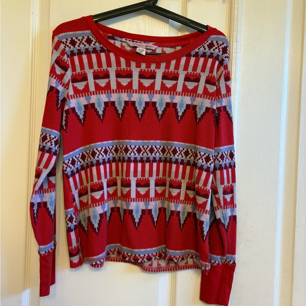 Victoria's Secret Red‎ and White Patterned Knit Top